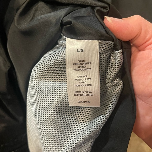 Women’s Black Weatherproof Hooded Jacket NWT - Picture 2 of 5